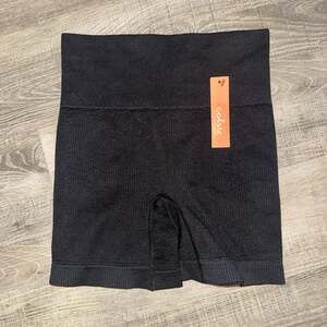 Colsie Women's High Waisted Ribbed Seamless Boyshort Shorts XS Black NWT